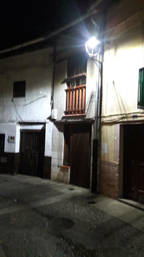 Апартаменты La Casita Del Jerte Кабесуэла-дель-Валье Экстерьер фото